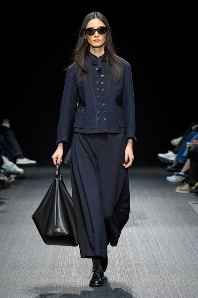 Look 23